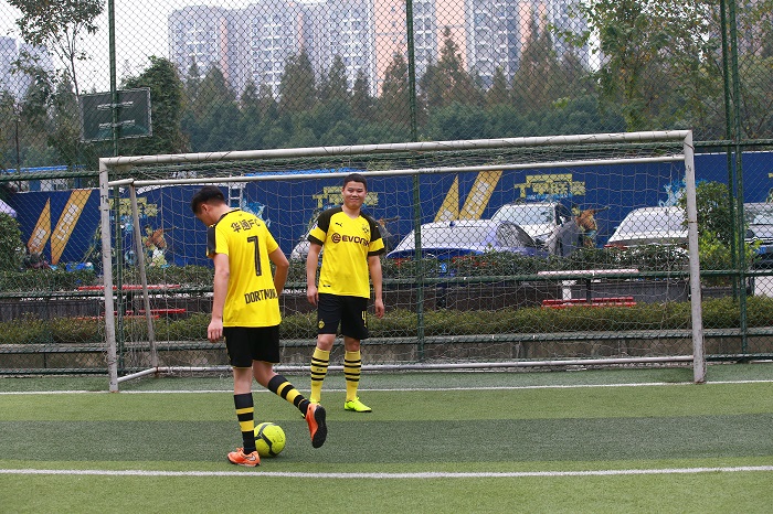 1574151859344062162.jpg BW3V0193.jpg